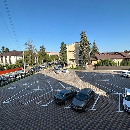 Hotel Turist Fălticeni Exterior foto